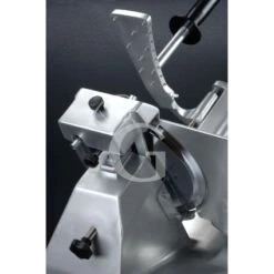 Affettatrice A Gravità Semiprofessionale In Alluminio, Lama Diametro 220 Mm E Affilatoio Fisso - Monofase -Vendite Gastrodomus affettatrice a gravita in alluminio lama diametro 220 mm e affilatoio fisso monofase 2