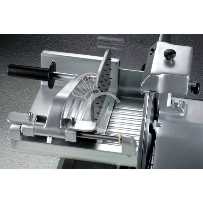 Affettatrice Semiprofessionale Taglia Salumi Verticale In Alluminio, Lama Diametro 250 Mm, Affilatoio Fisso 5 Affettatrice Semiprofessionale Taglia Salumi Verticale In Alluminio, Lama Diametro 250 Mm, Affilatoio Fisso - immagine 3