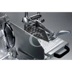 Affettatrice Semiprofessionale Taglia Salumi Verticale In Alluminio, Lama Diametro 250 Mm, Affilatoio Fisso 11 Affettatrice Semiprofessionale Taglia Salumi Verticale In Alluminio, Lama Diametro 250 Mm, Affilatoio Fisso -Vendite Gastrodomus affettatrice taglia salumi verticale in alluminio lama diametro 250 mm affilatoio fisso 4