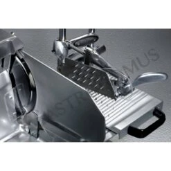 Affettatrice Taglia Salumi Verticale In Alluminio, Lama Diametro 300 Mm, Affilatoio Fisso 7 Affettatrice Taglia Salumi Verticale In Alluminio, Lama Diametro 300 Mm, Affilatoio Fisso -Vendite Gastrodomus affettatrice taglia salumi verticale in alluminio lama diametro 300 mm affilatoio fisso 2