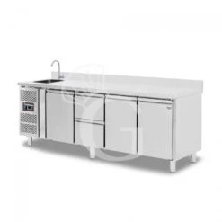 Tavolo Refrigerato 2 Cassetti 3 Porte Con Lavello E Alzatina,motore A Sinistra Prof. 700 Mm, Temp. +2°C/+8°C, Con Rubinetto