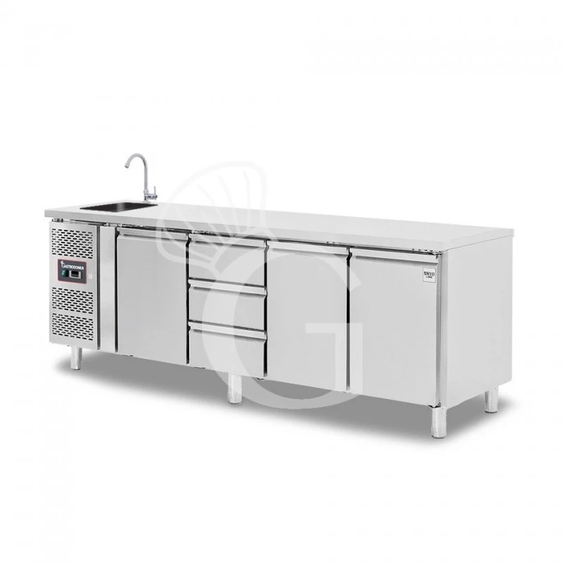 Tavolo Refrigerato 3 Cassetti 3 Porte Con Lavello,motore A Sinistra Prof. 700 Mm, Temp. +2°C/+8°C, Con Rubinetto 3 Tavolo Refrigerato 3 Cassetti 3 Porte Con Lavello,motore A Sinistra Prof. 700 Mm, Temp. +2°C/+8°C, Con Rubinetto