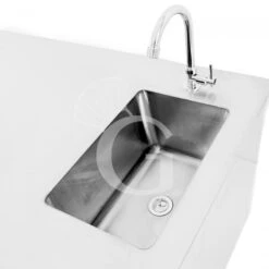 Tavolo Refrigerato 4 Cassetti 1 Porta Con Lavello, Prof. 700 Mm, Temp. +2°C/+8°C, Completo Di Rubinetto -Vendite Gastrodomus tavolo refrigerato 4 cassetti 1 porta con lavello prof 700 mm temp 2c8c completo di rubinetto 4